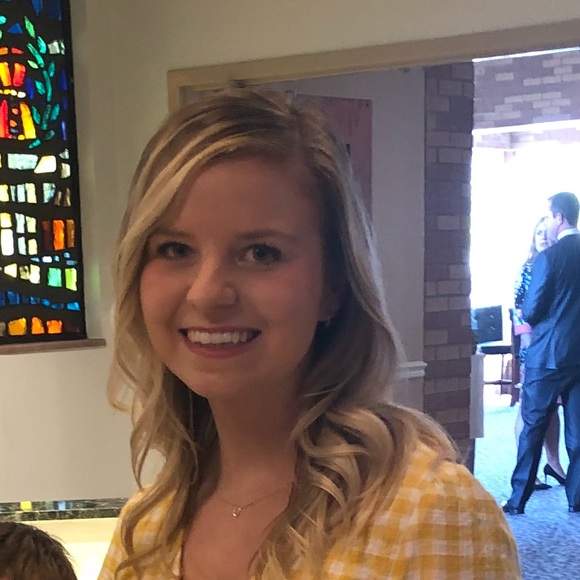 Meet your Posher, Erika - Picture 1 of 1